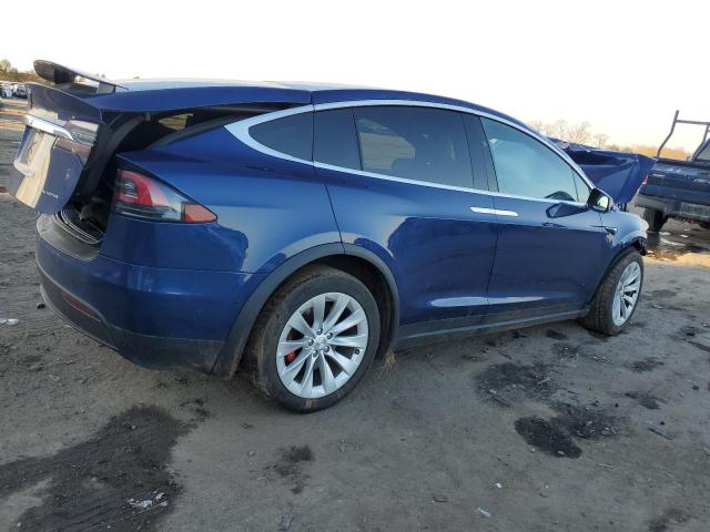 Obraz 3 z 2019 TESLA MODEL X  2019 z VIN 5YJXCAE44KF185732