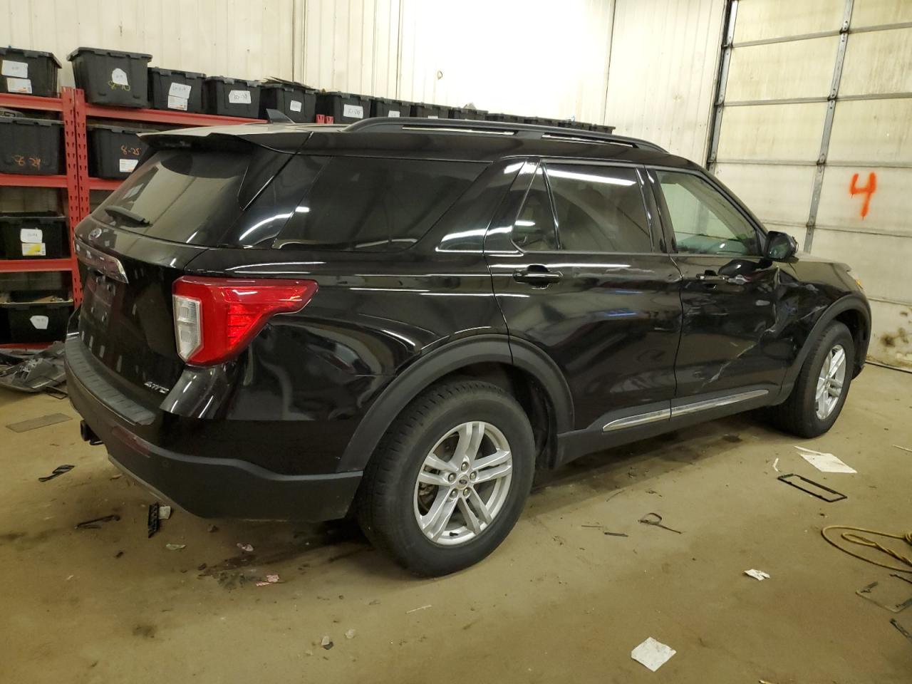 Obraz 3 z 2021 FORD EXPLORER XLT 2021 z VIN 1FMSK8DH8MGA12973