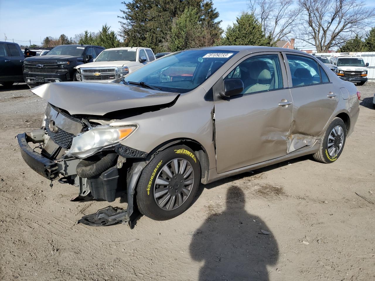 Изображение 1 2010 TOYOTA COROLLA BASE 2010 с VIN 2T1BU4EE8AC462211