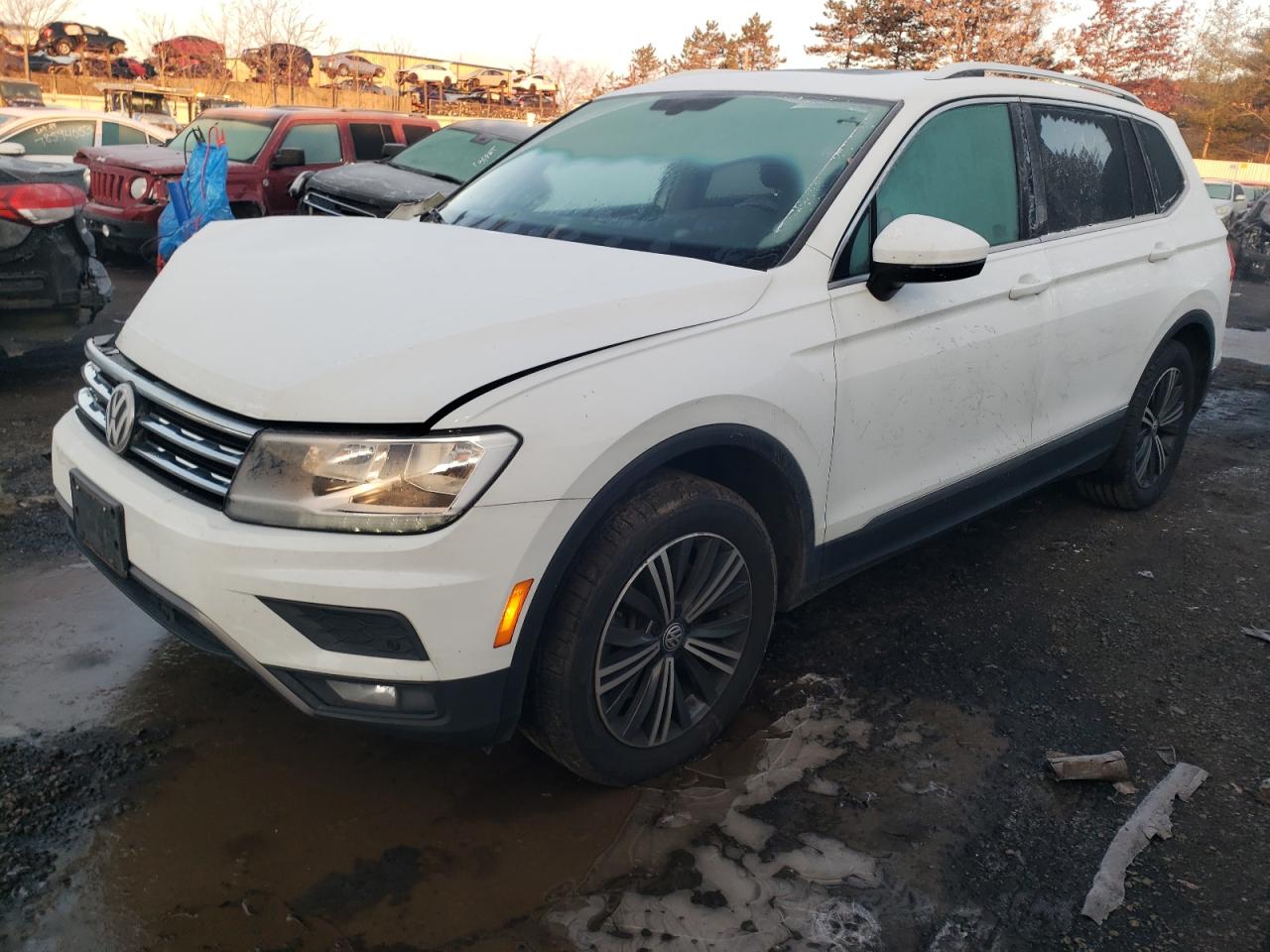 Image 1 of 2019 VOLKSWAGEN TIGUAN SE 2019 with VIN 3VV2B7AX8KM100162