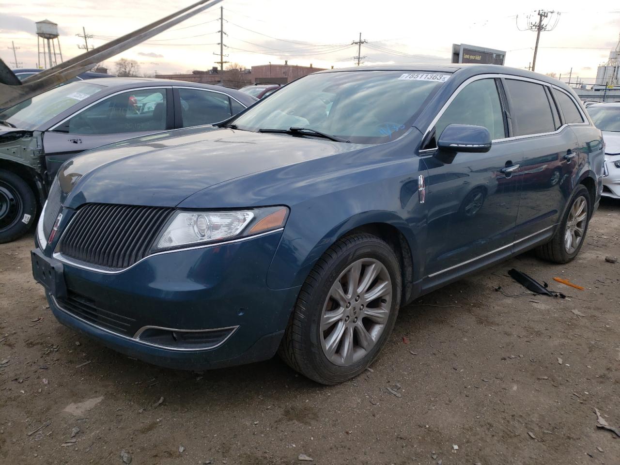 2016 LINCOLN MKT  2016 image