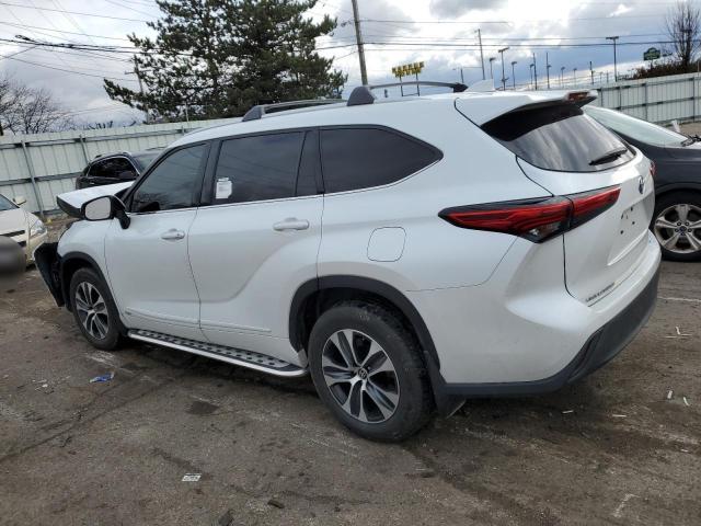 Obraz 2 z 2022 TOYOTA HIGHLANDER HYBRID XLE 2022 z VIN 5TDGBRCH8NS549951