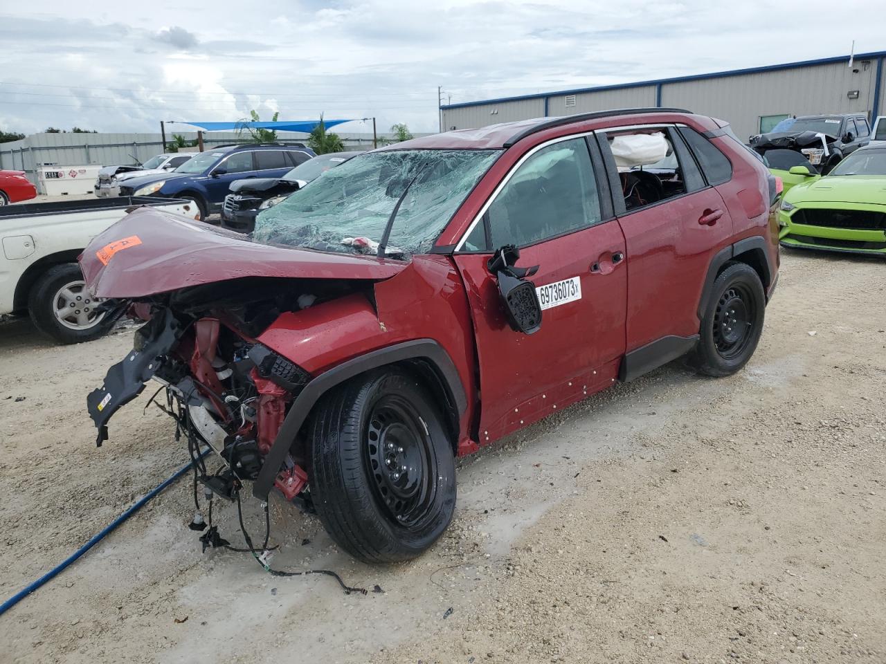 Image 1 of 2020 TOYOTA RAV4 LE 2020 with VIN 2T3F1RFV5LC106251