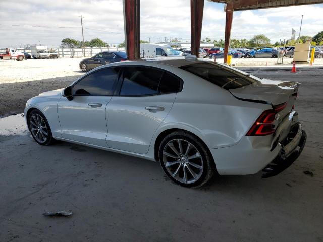 Obraz 2 z 2020 VOLVO S60 T5 MOMENTUM 2020 z VIN 7JR102FK2LG030977