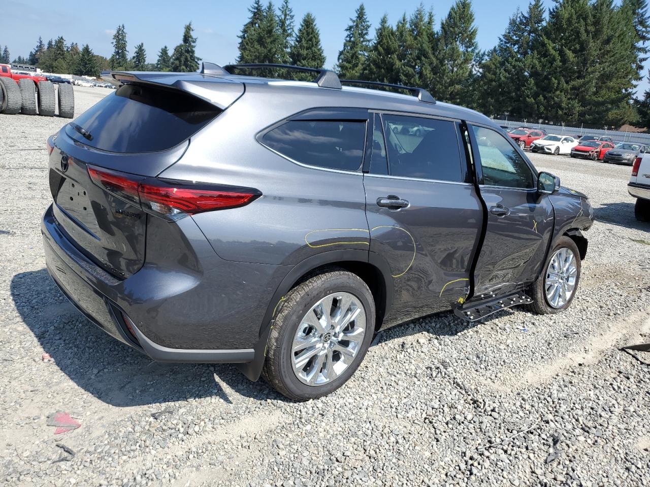 Изображение 3 2023 TOYOTA HIGHLANDER HYBRID LIMITED 2023 с VIN 5TDXBRCH9PS574778
