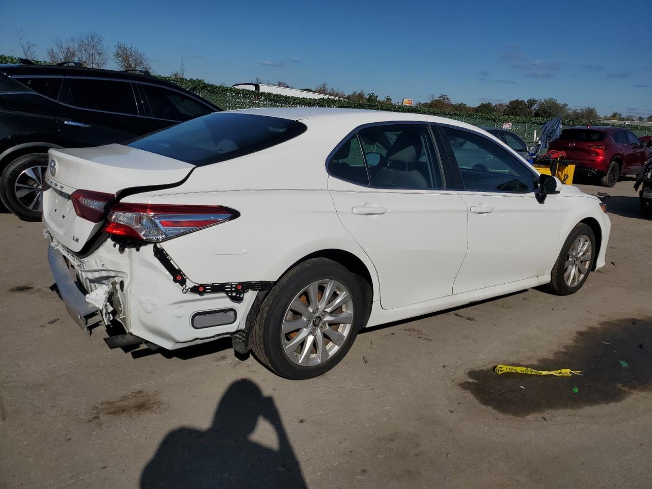 Изображение 3 2018 TOYOTA CAMRY L 2018 с VIN 4T1B11HK7JU637281
