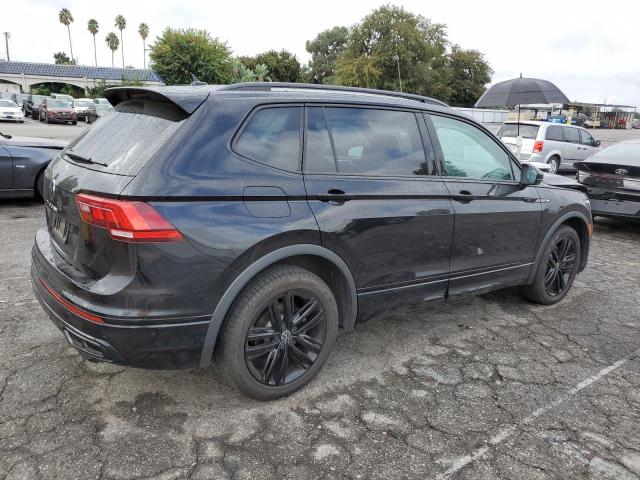 Image 3 of 2022 VOLKSWAGEN TIGUAN SE R-LINE BLACK 2022 with VIN 3VVCB7AX5NM019712