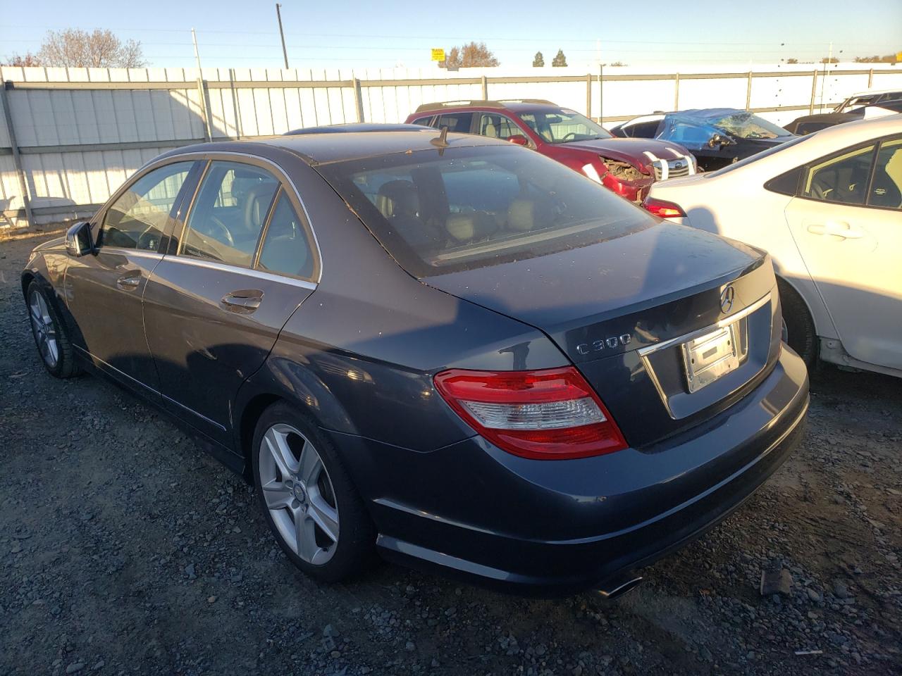 Изображение 2 2010 MERCEDES-BENZ C 300 2010 с VIN WDDGF5EB7AR107862