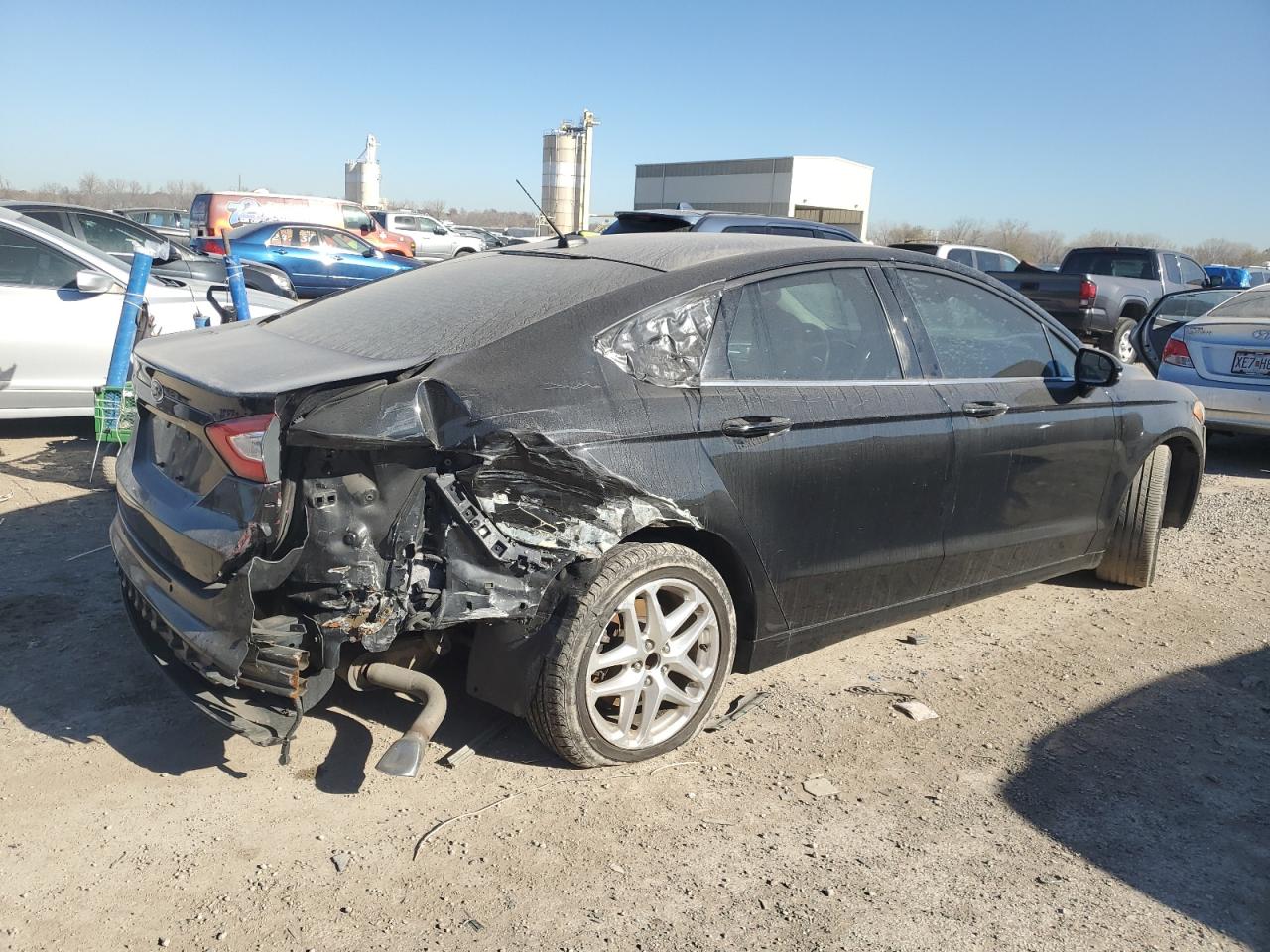 Image 3 of 2013 FORD FUSION SE 2013 with VIN 3FA6P0HR8DR233418