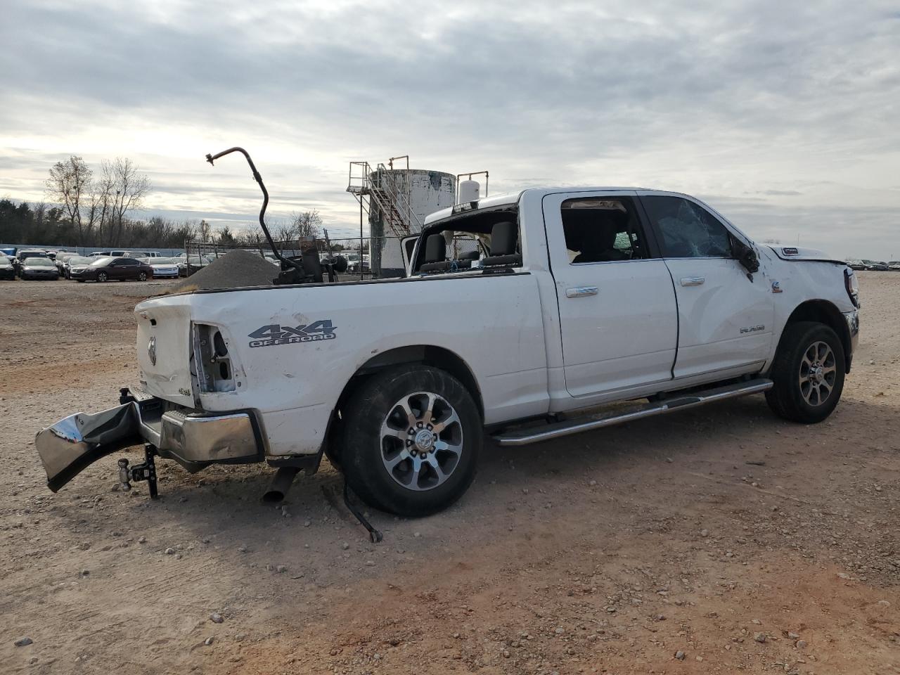 Image 3 of 2020 RAM 2500 BIG HORN 2020 with VIN 3C6UR5DL5LG286993