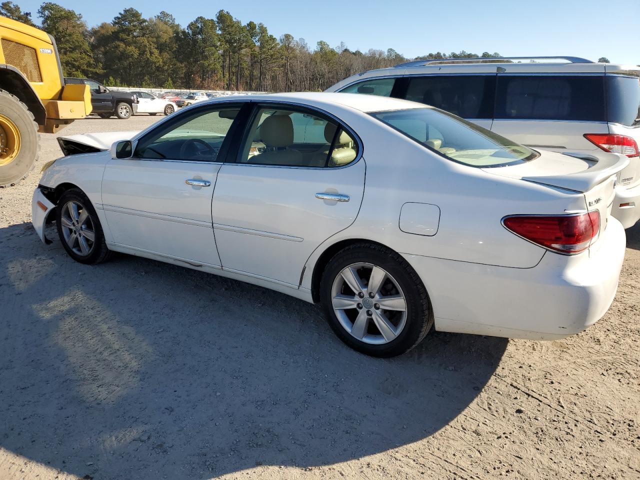 Изображение 2 2005 LEXUS ES 330 2005 с VIN JTHBA30G555087357