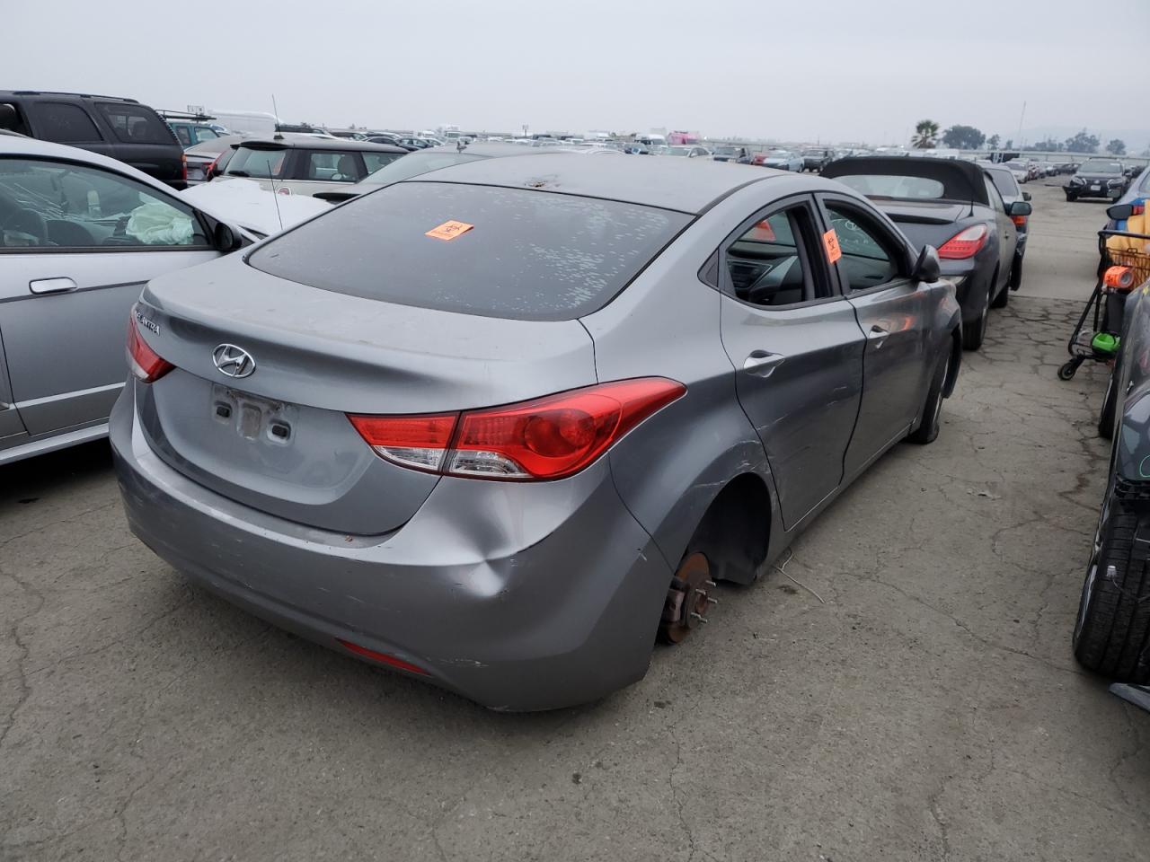 Изображение 3 2013 HYUNDAI ELANTRA GLS 2013 с VIN KMHDH4AE1DU730182
