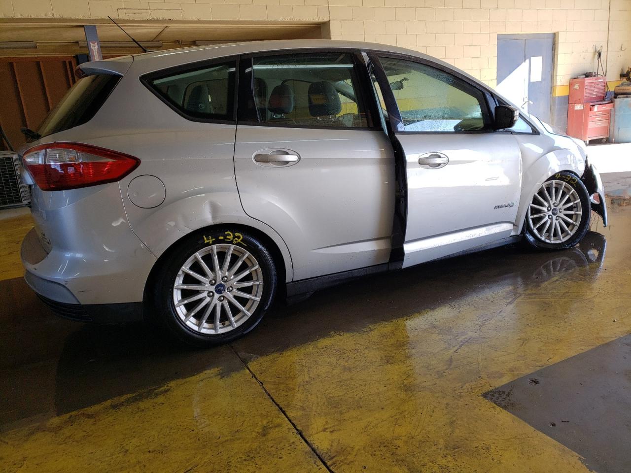 Изображение 3 2015 FORD C-MAX SE 2015 с VIN 1FADP5AU7FL119625