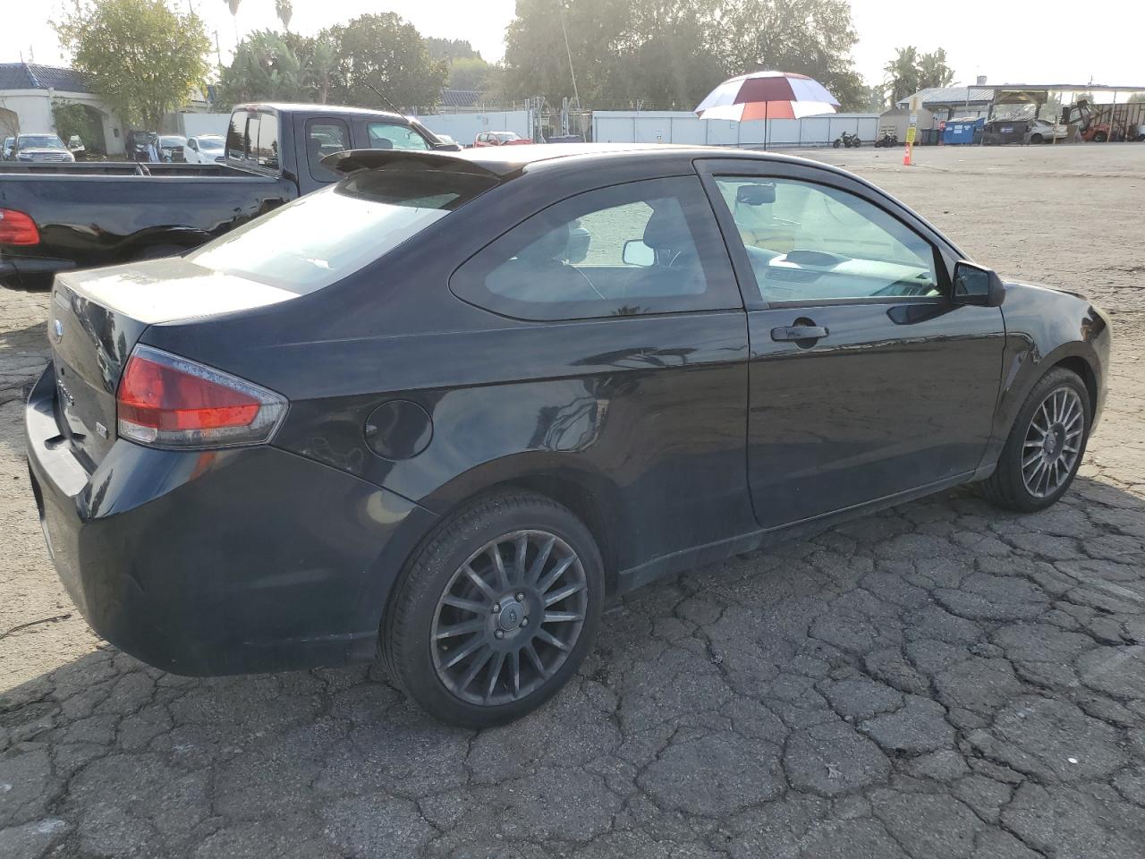 Obraz 3 z 2009 FORD FOCUS SES 2009 z VIN 1FAHP33N89W196616