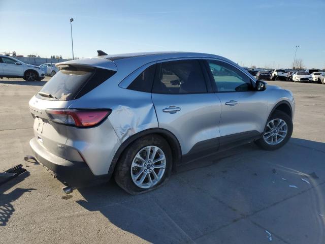 Image 3 of 2020 FORD ESCAPE SE 2020 with VIN 1FMCU9G60LUA79761