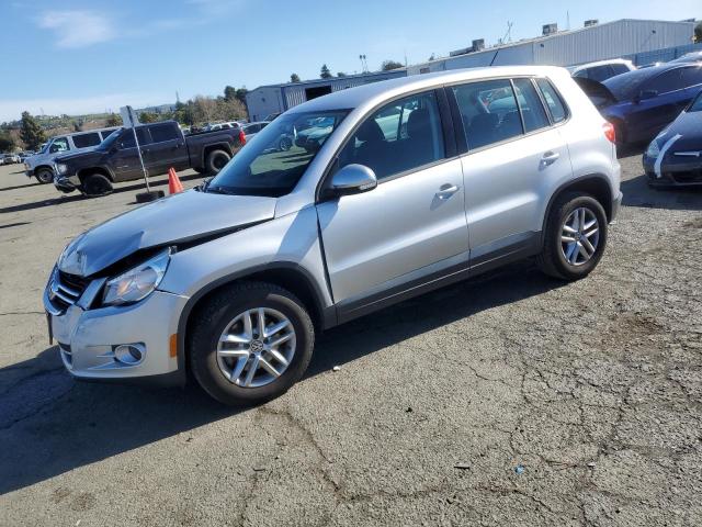 Image 1 of 2011 VOLKSWAGEN TIGUAN S 2011 with VIN WVGAV7AX2BW552539