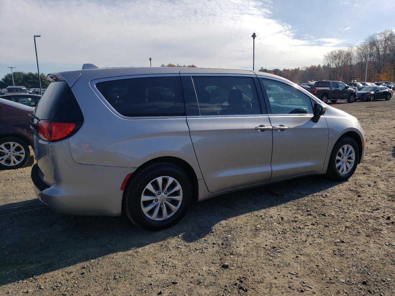 Изображение 3 2017 CHRYSLER PACIFICA TOURING 2017 с VIN 2C4RC1DG0HR667969
