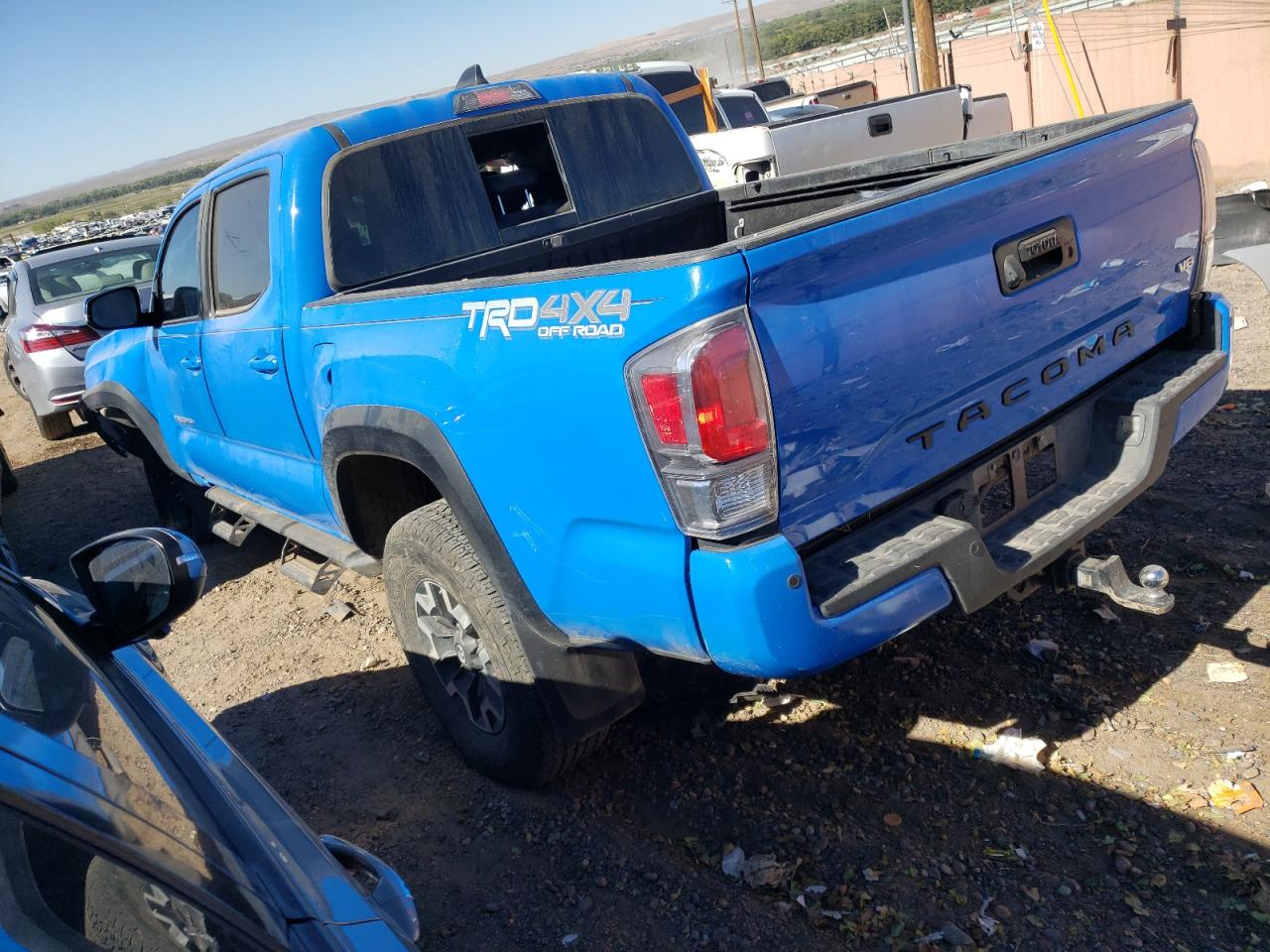 Image 2 of 2020 TOYOTA TACOMA DOUBLE CAB 2020 with VIN 3TMCZ5AN1LM363015