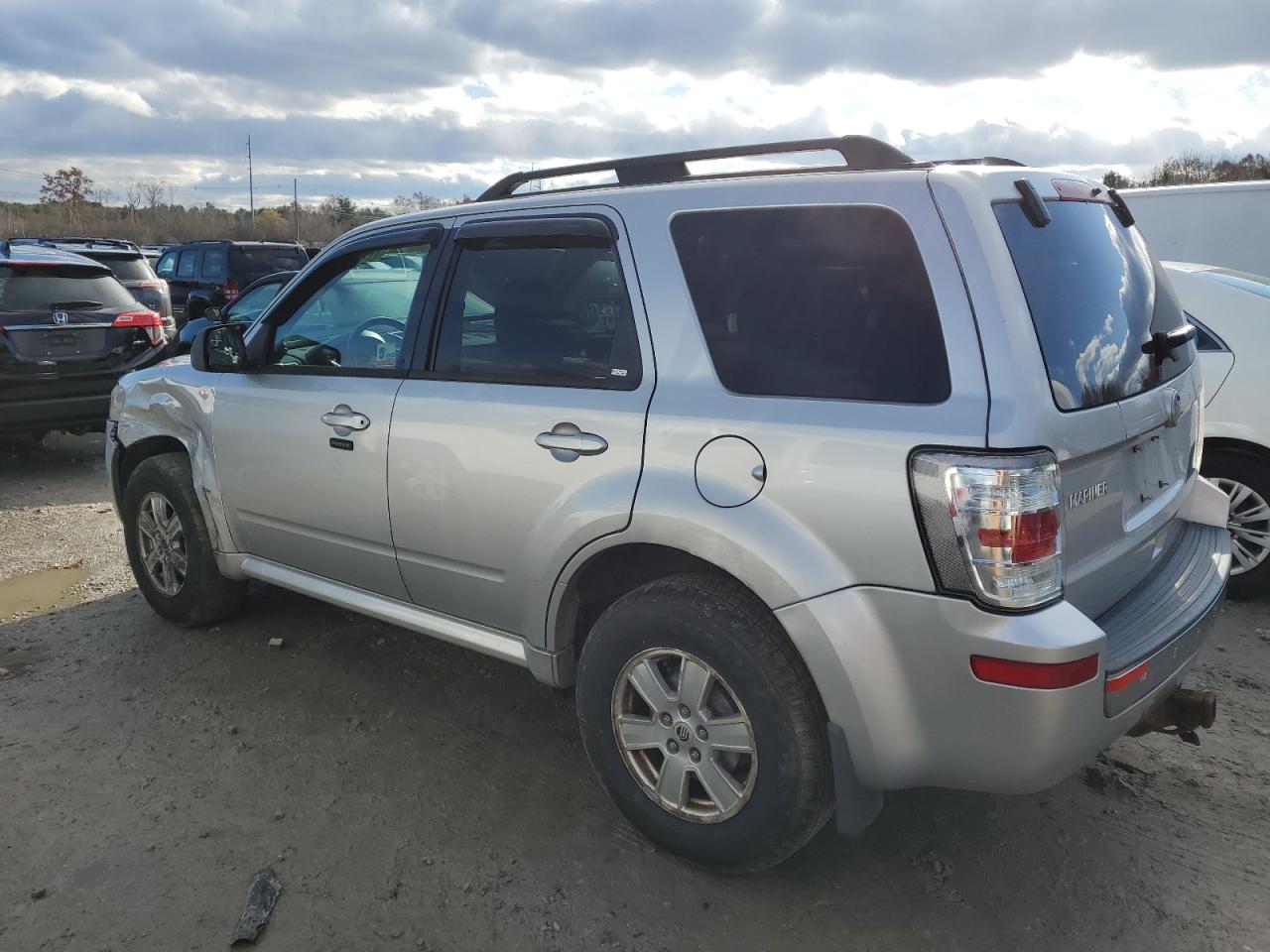 Изображение 2 Mercury Mariner 2010 с VIN 4M2CN8B70AKJ01658