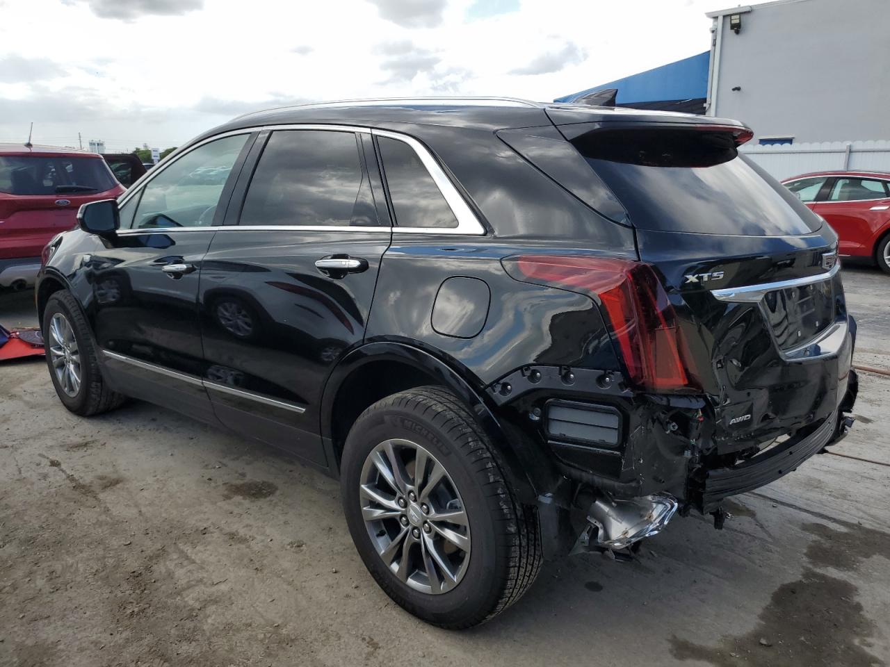 Image 2 of 2023 CADILLAC XT5 PREMIUM LUXURY 2023 with VIN 1GYKNDRS9PZ155927