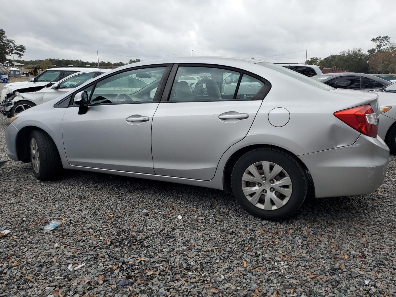 Изображение 2 2012 HONDA CIVIC LX 2012 с VIN 19XFB2F57CE027579