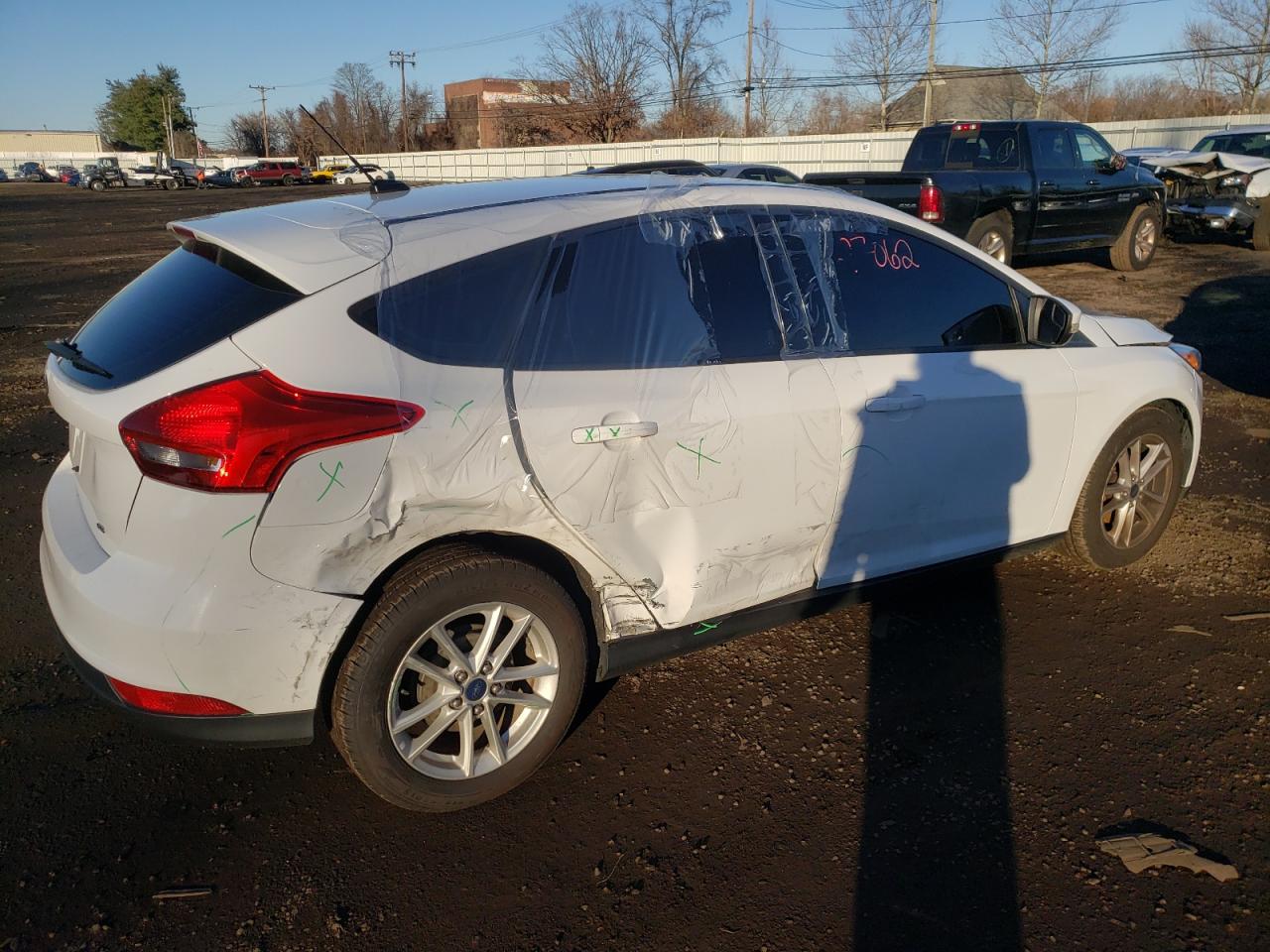 Изображение 3 2015 FORD FOCUS SE 2015 с VIN 1FADP3K29FL283735