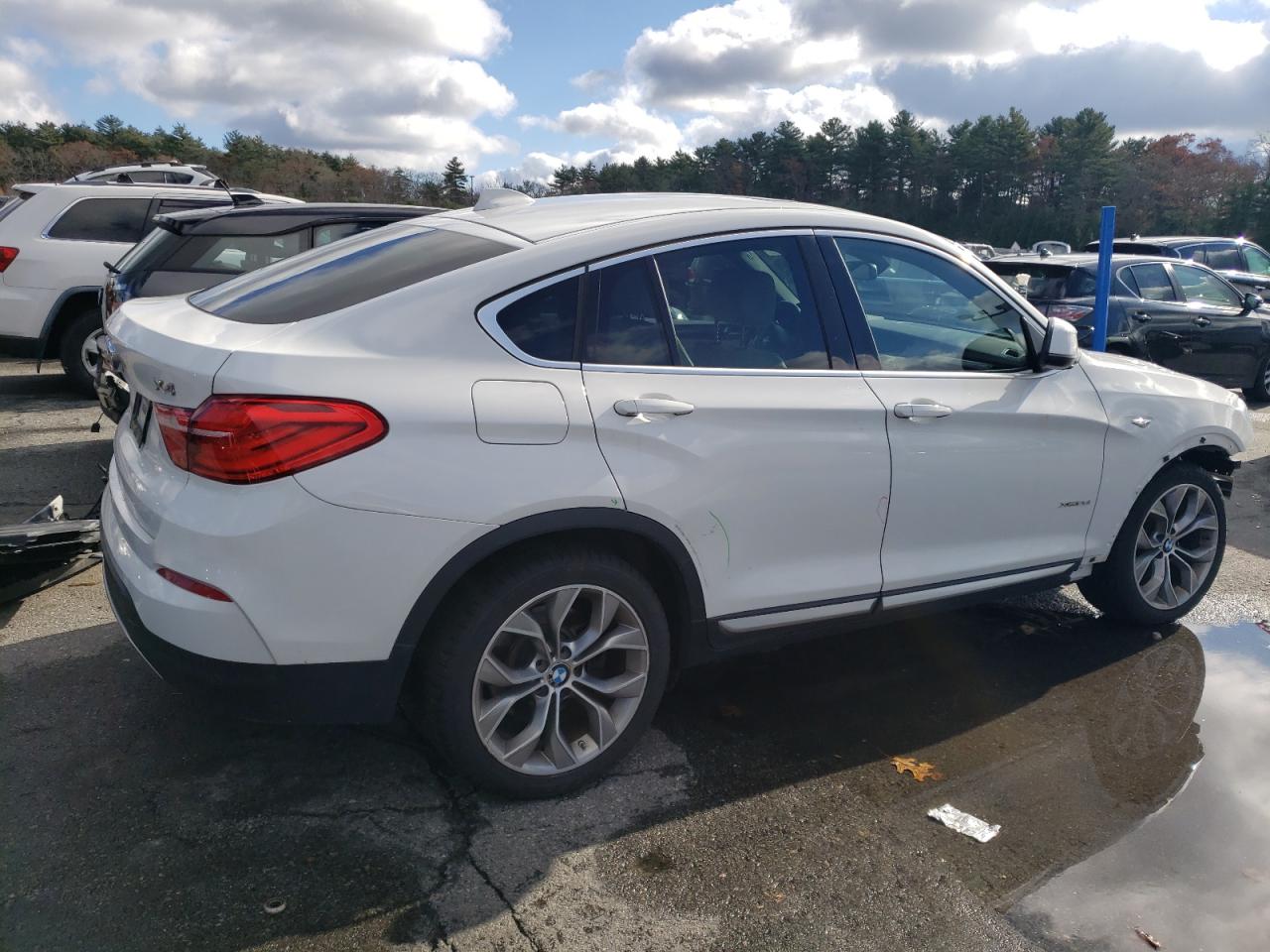 Obraz 3 z 2018 BMW X4 XDRIVE28I 2018 z VIN 5UXXW3C57J0T82890
