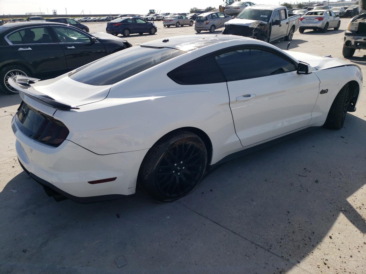 Image 3 of 2019 FORD MUSTANG GT 2019 with VIN 1FA6P8CF5K5194038