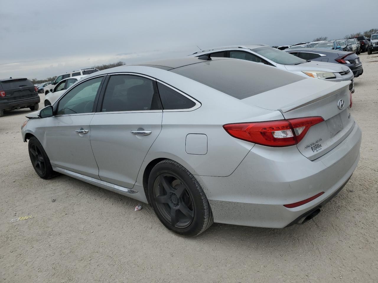Image 2 of 2016 HYUNDAI SONATA SPORT 2016 with VIN 5NPE34AF1GH337734