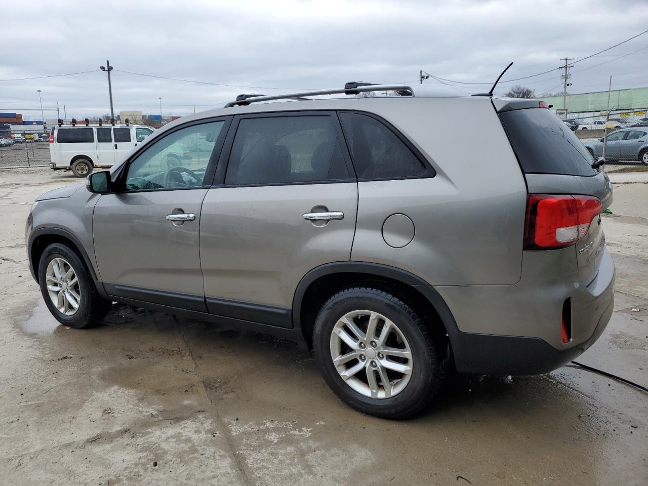 Image 2 of 2015 KIA SORENTO LX 2015 with VIN 5XYKT4A74FG556687