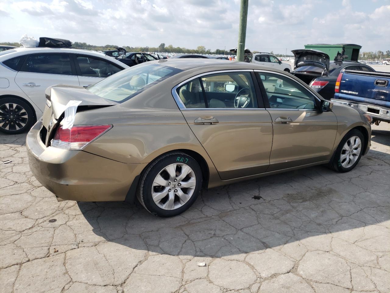 Image 3 of 2010 HONDA ACCORD EXL 2010 with VIN 1HGCP2F84AA140406