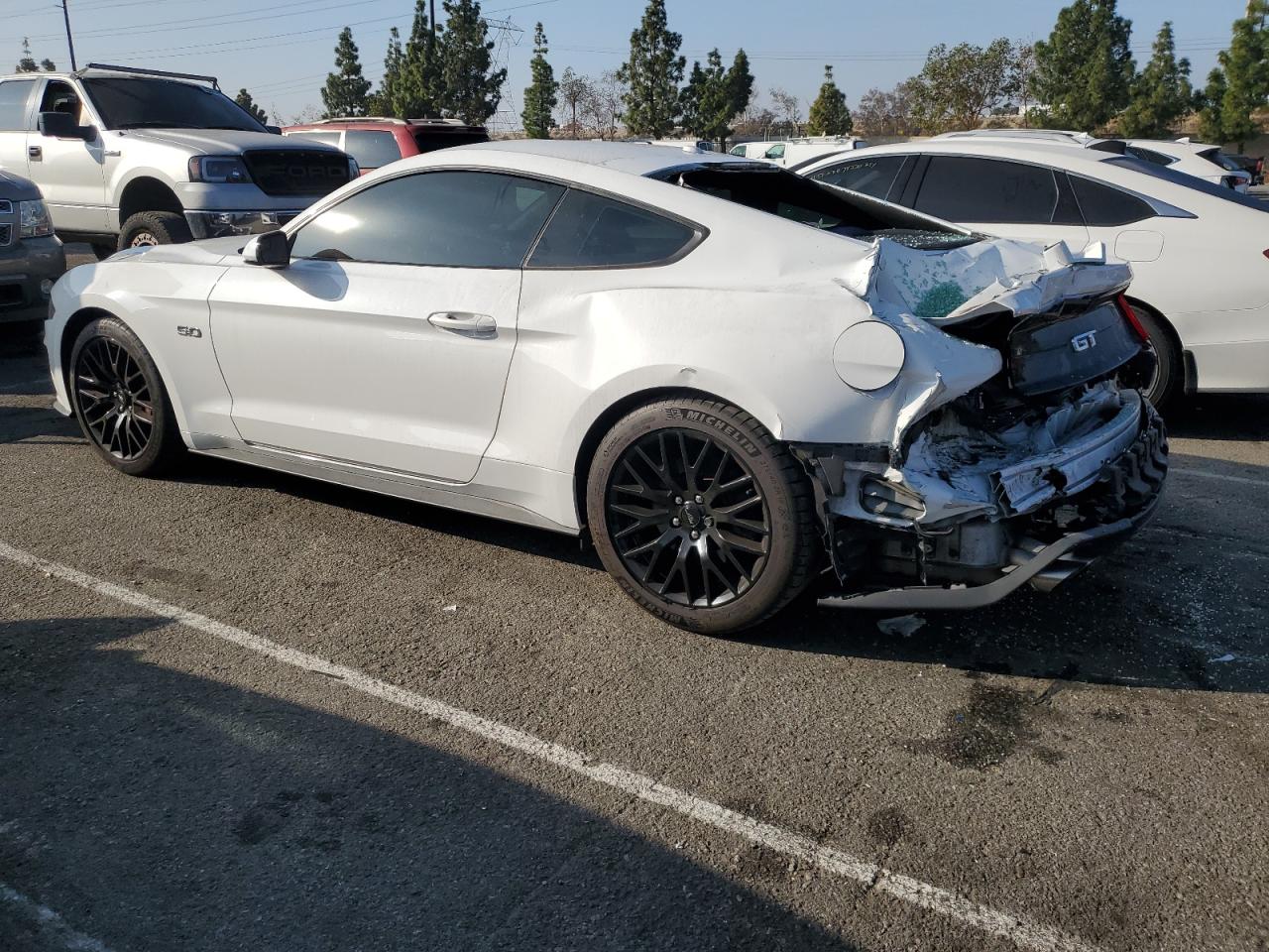Image 2 of 2019 FORD MUSTANG GT 2019 with VIN 1FA6P8CF2K5169081