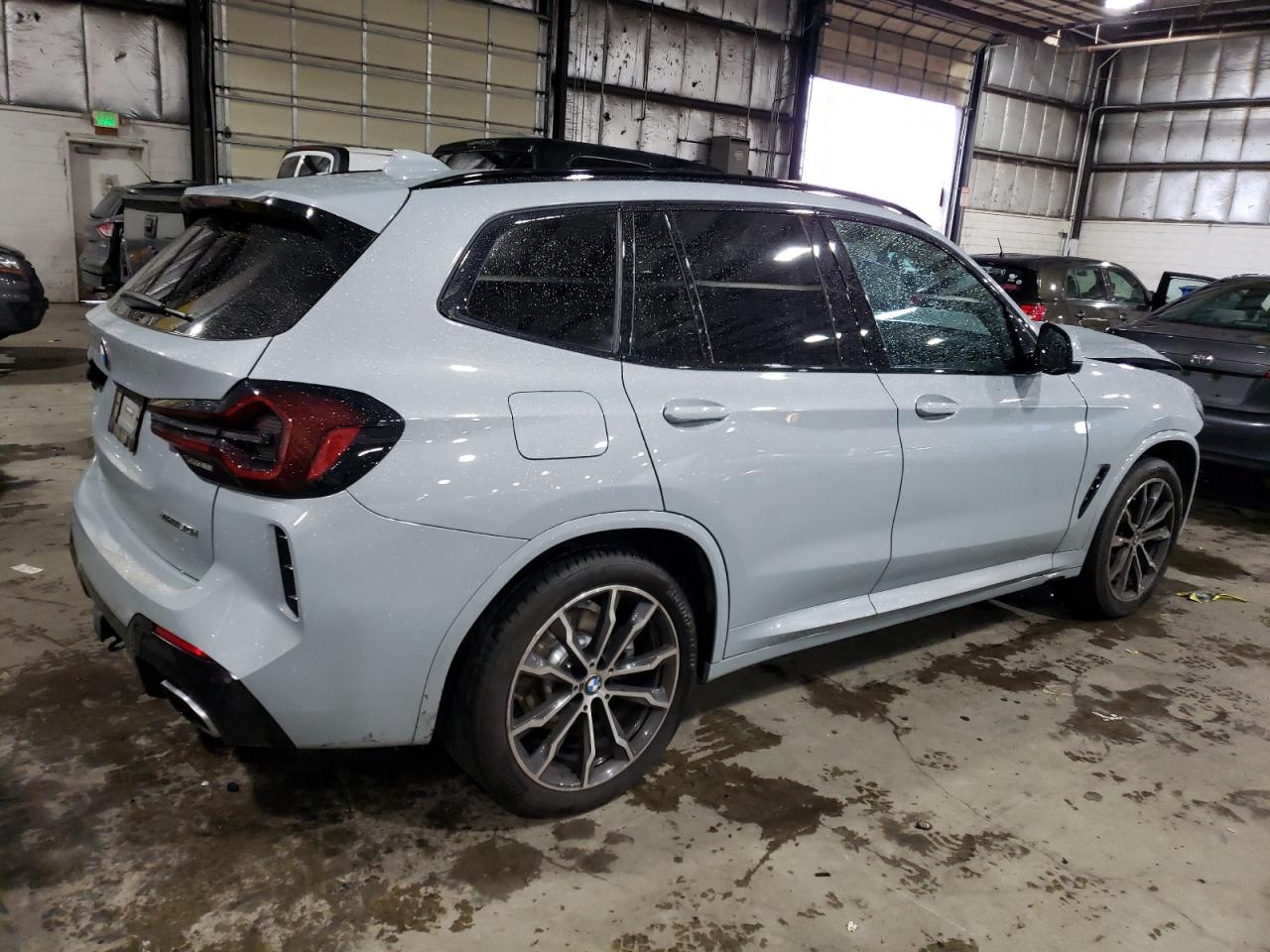 Изображение 3 2022 BMW X3 XDRIVE30I 2022 с VIN 5UX53DP03N9M83933