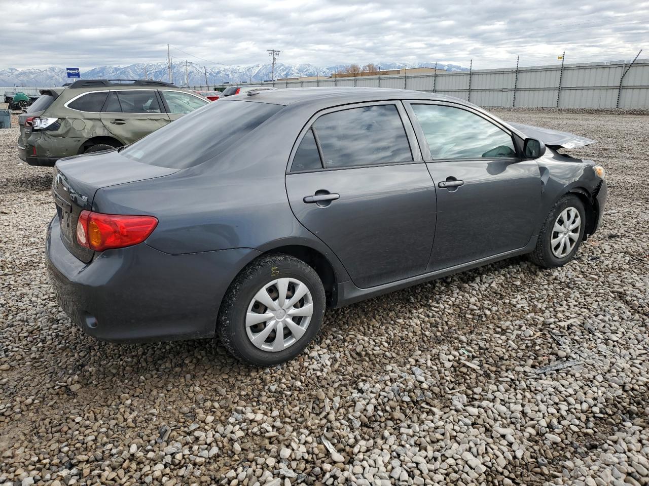 Obraz 3 z 2010 TOYOTA COROLLA BASE 2010 z VIN 1NXBU4EE6AZ353776