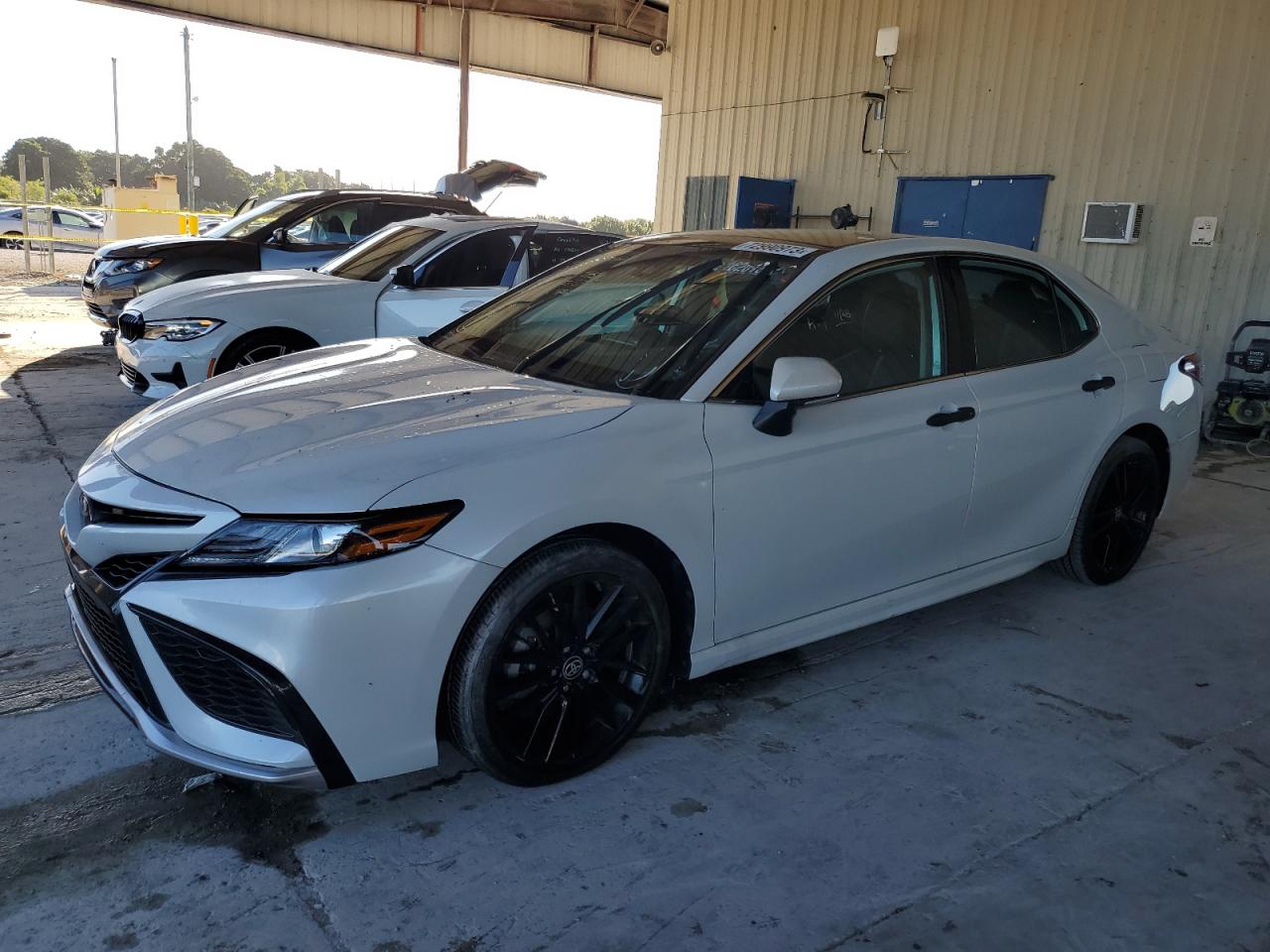 Изображение 1 2021 TOYOTA CAMRY XSE 2021 с VIN 4T1K61AK4MU577279