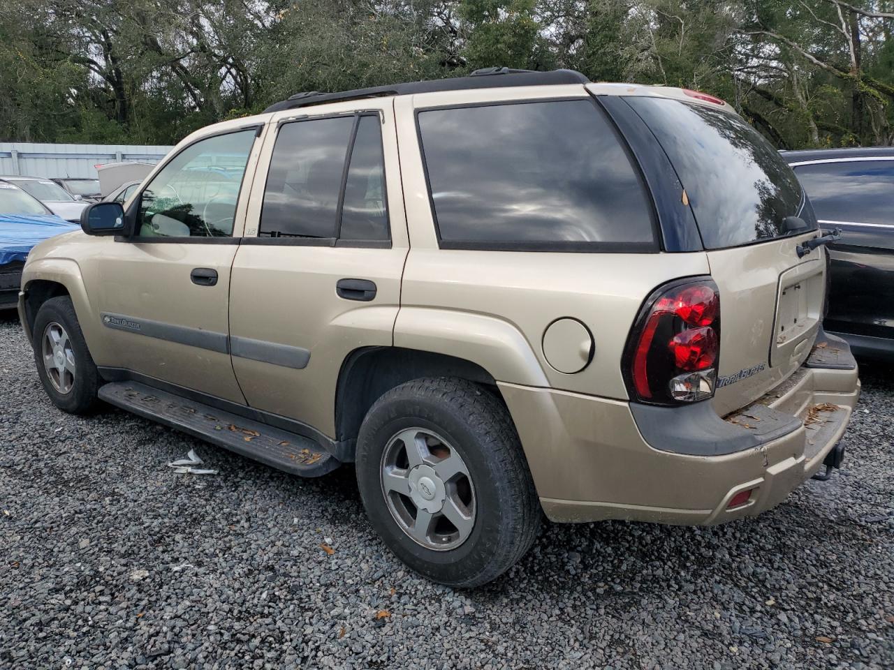 Obraz 2 z 2004 CHEVROLET TRAILBLAZER LS 2004 z VIN 1GNDT13S242313516