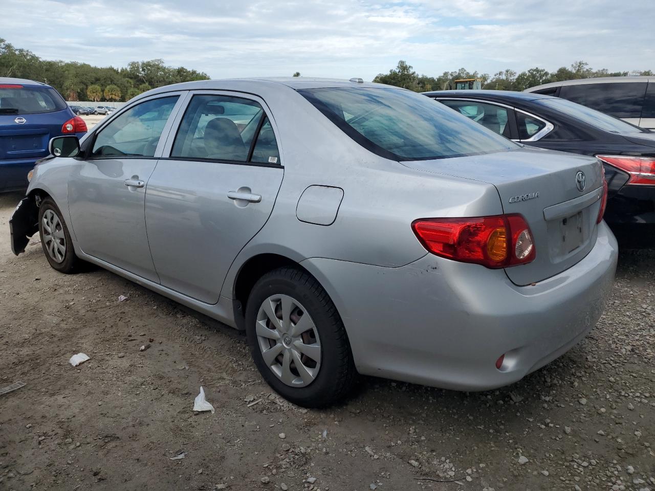 Image 2 of 2010 TOYOTA COROLLA BASE 2010 with VIN JTDBU4EE9A9115637