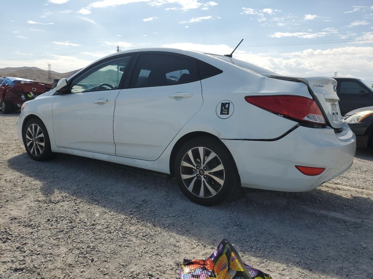 Изображение 2 2015 HYUNDAI ACCENT GLS 2015 с VIN KMHCU4AE4FU821991