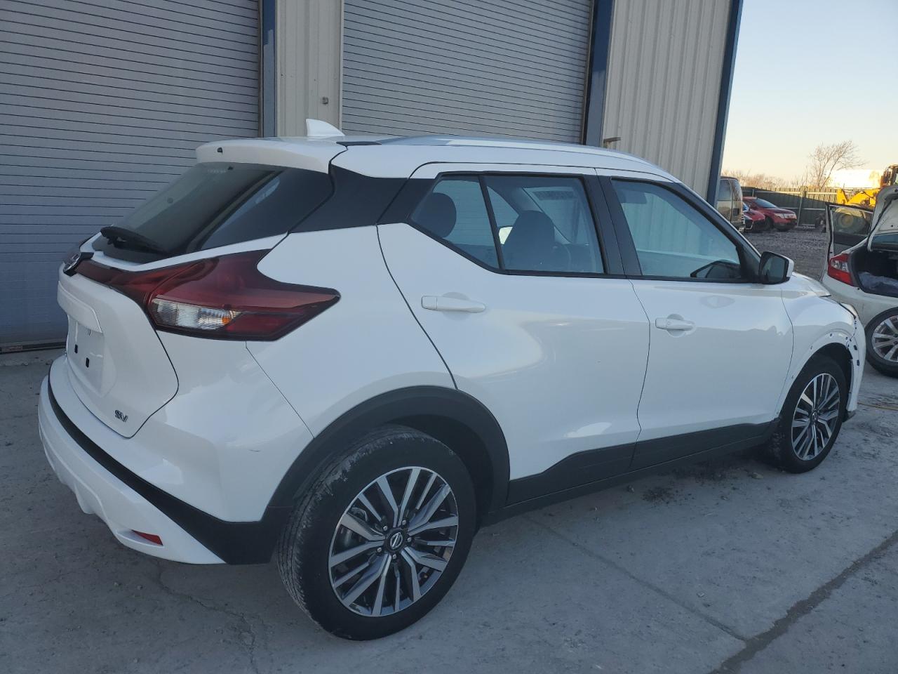 Obraz 3 z 2021 NISSAN KICKS SV 2021 z VIN 3N1CP5CVXML533692