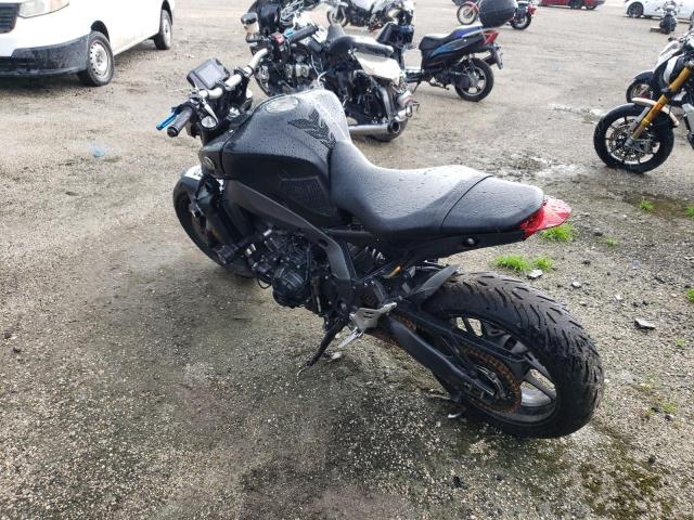 Obraz 3 z 2021 YAMAHA MT09  2021 z VIN JYARN71E2MA001237