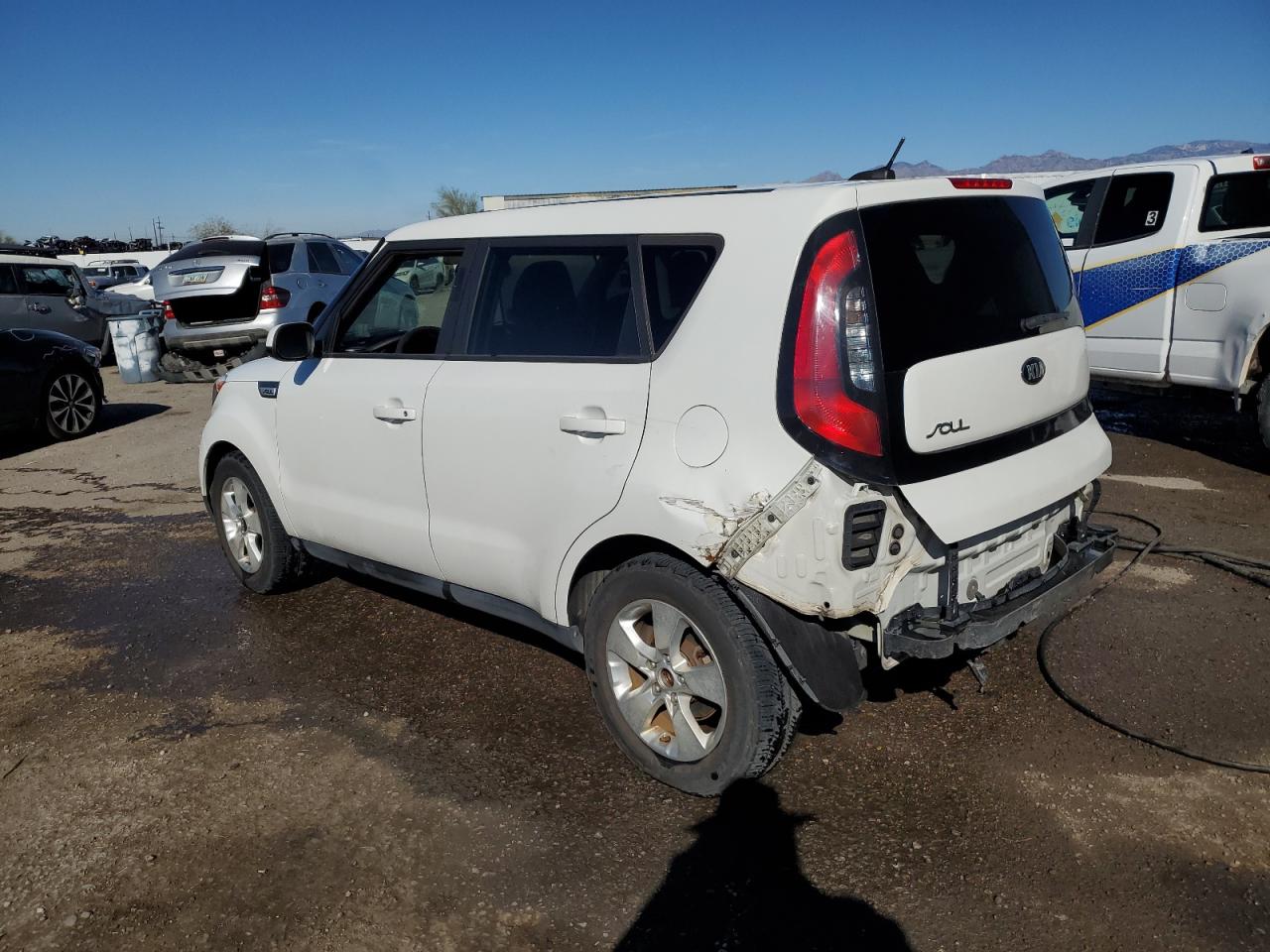 Obraz 2 z 2017 KIA SOUL  2017 z VIN KNDJN2A29H7429268