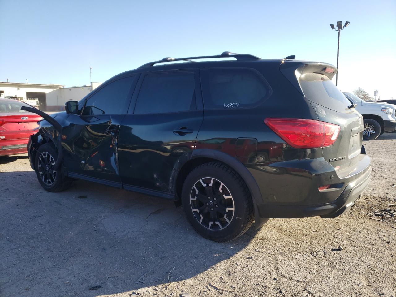 Изображение 2 2019 NISSAN PATHFINDER S 2019 с VIN 5N1DR2MM6KC643451