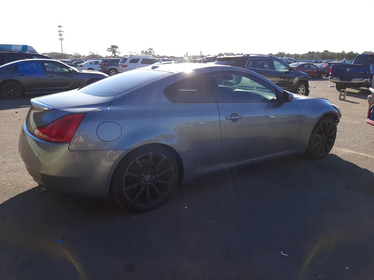 Image 3 of 2008 INFINITI G37 BASE 2008 with VIN JNKCV64E18M109528