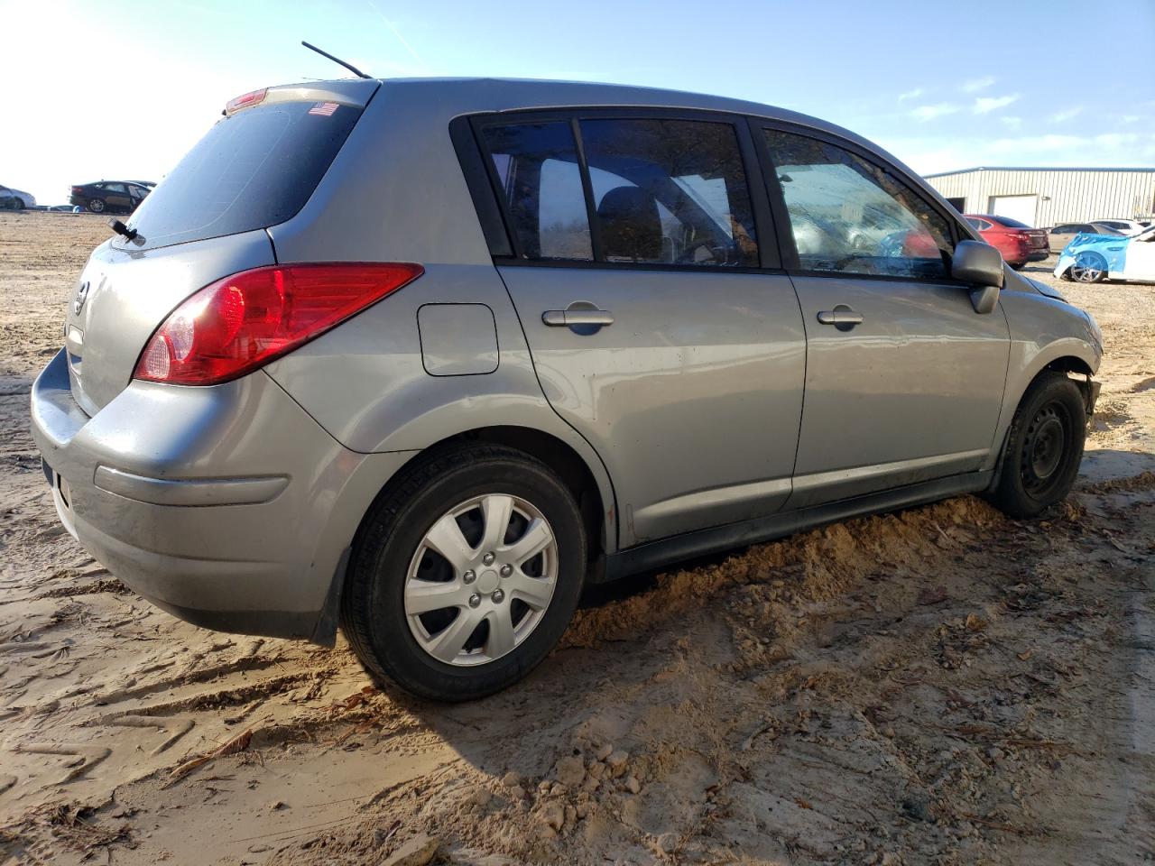 Image 3 of 2008 NISSAN VERSA S 2008 with VIN 3N1BC13E18L353913