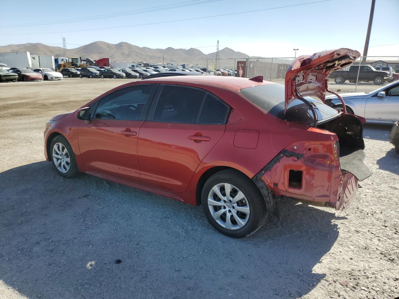 Obraz 2 z 2021 TOYOTA COROLLA LE 2021 z VIN 5YFEPMAE4MP172014