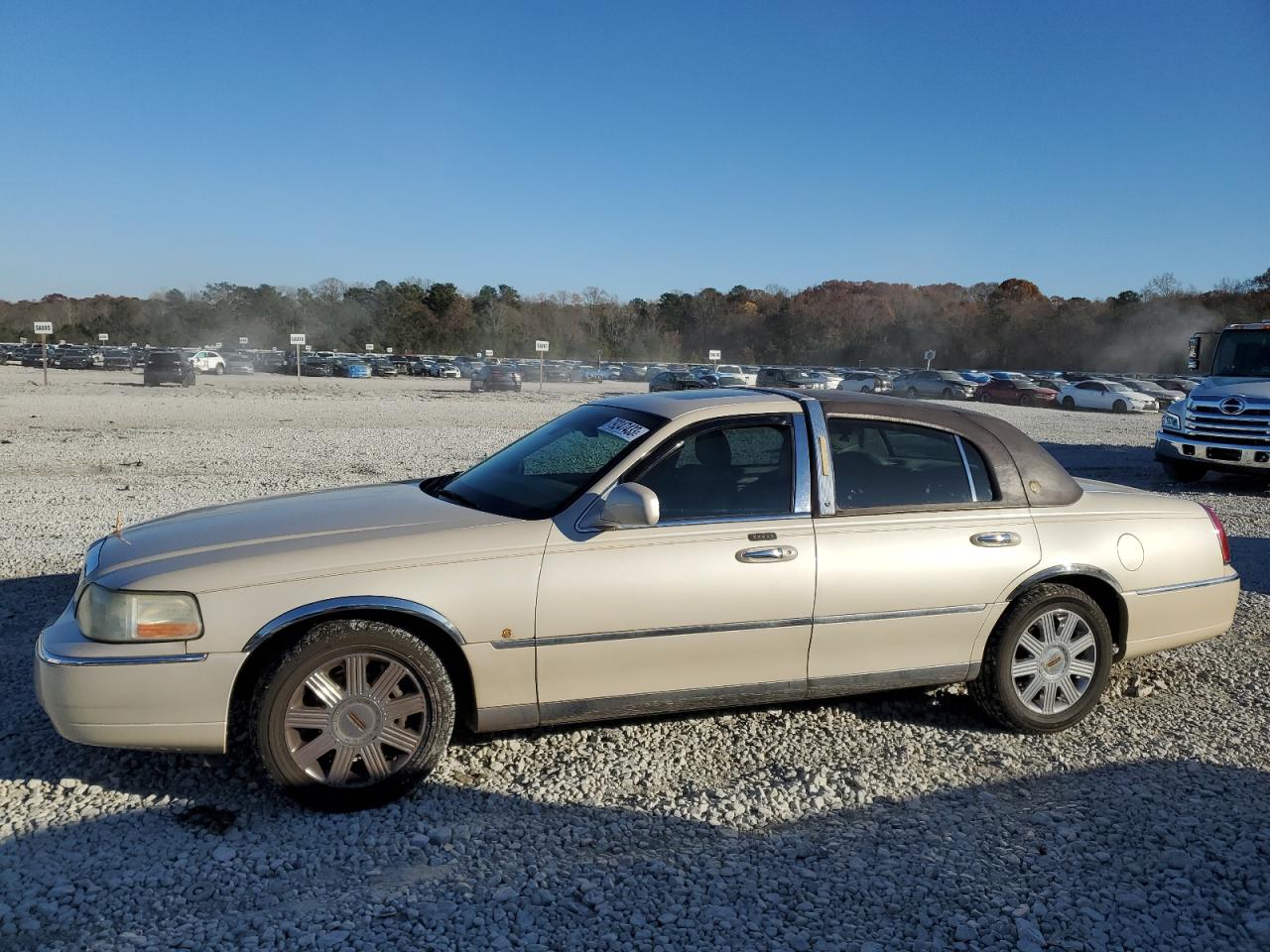 Изображение 2003 LINCOLN TOWN CAR CARTIER 2003