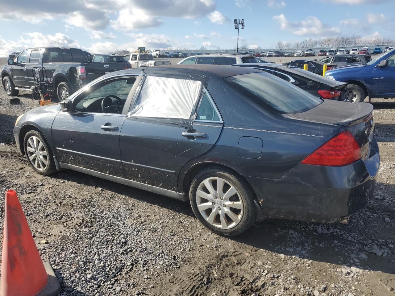 Image 2 of 2006 HONDA ACCORD LX 2006 with VIN 1HGCM66316A029887