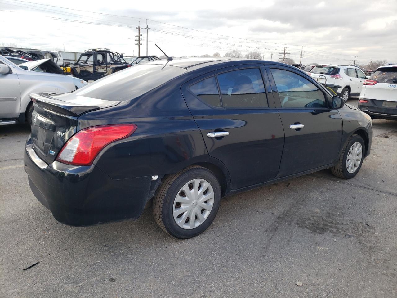 Изображение 3 2015 NISSAN VERSA S 2015 с VIN 3N1CN7AP9FL872548