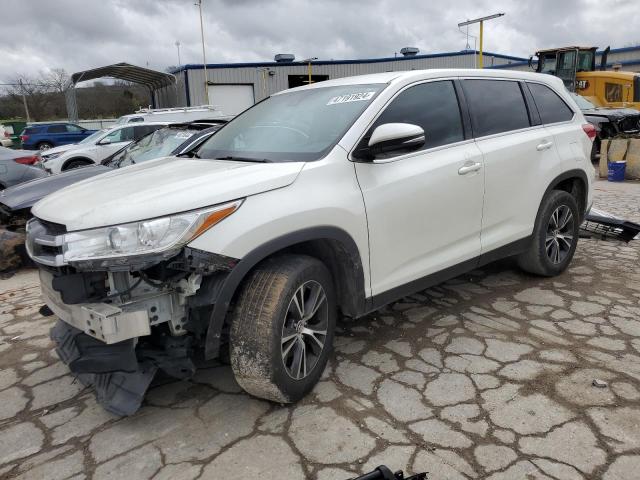 Image 1 of 2019 TOYOTA HIGHLANDER LE 2019 with VIN 5TDZARFH5KS046980