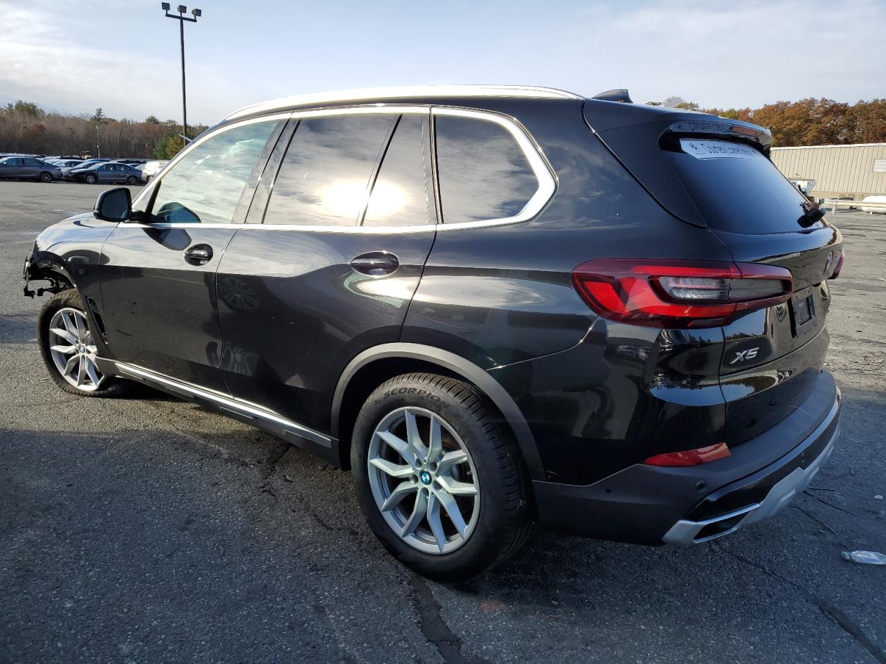 Изображение 2 2022 BMW X5 XDRIVE40I 2022 с VIN 5UXCR6C02N9N11101